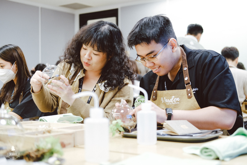 Terrarium Workshop - 9X GARDEN x WeWork Lim Tower 3