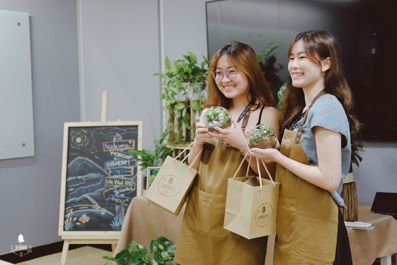 Terrarium Workshop - 9X GARDEN x WeWork Lim Tower 3
