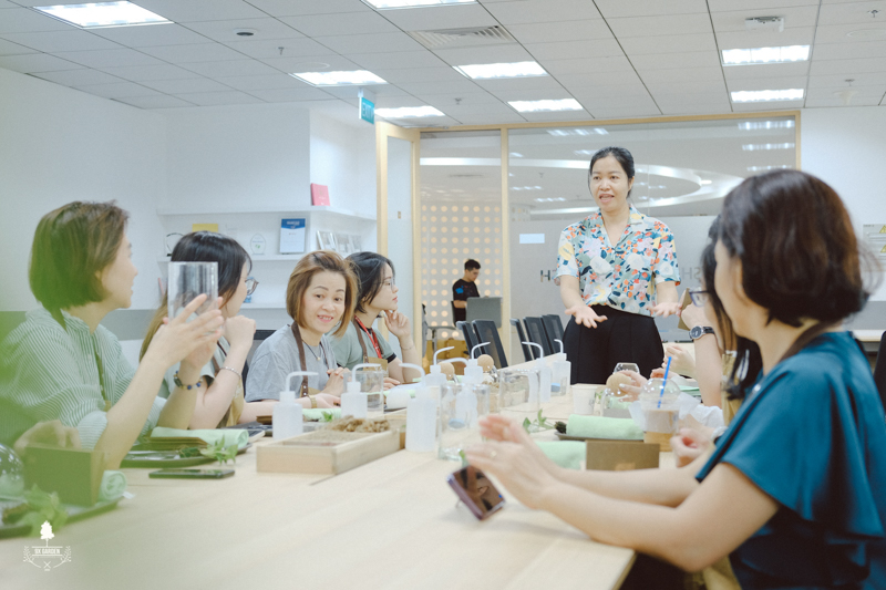 Nhật Ký Terrarium Workshop | 9X GARDEN x DKSH Finance Team Terrarium Workshop - 9X GARDEN x DKSH Finance team