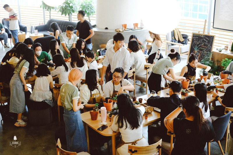 Nhật Ký Halloween Workshop | 9X GARDEN x nest by AIA Bitexco Halloween Workshop - 9X GARDEN x nest by AIA Bitexco